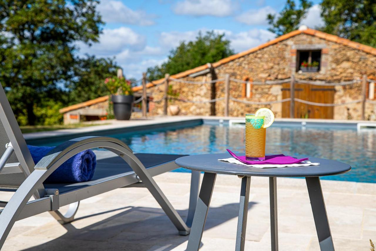 Le Mas Des Roches Proche Puy Du Fou Bed & Breakfast Saint-Paul-en-Pareds Exterior photo