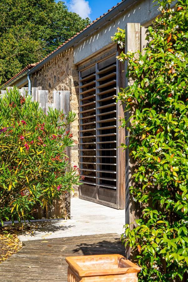Le Mas Des Roches Proche Puy Du Fou Bed & Breakfast Saint-Paul-en-Pareds Exterior photo