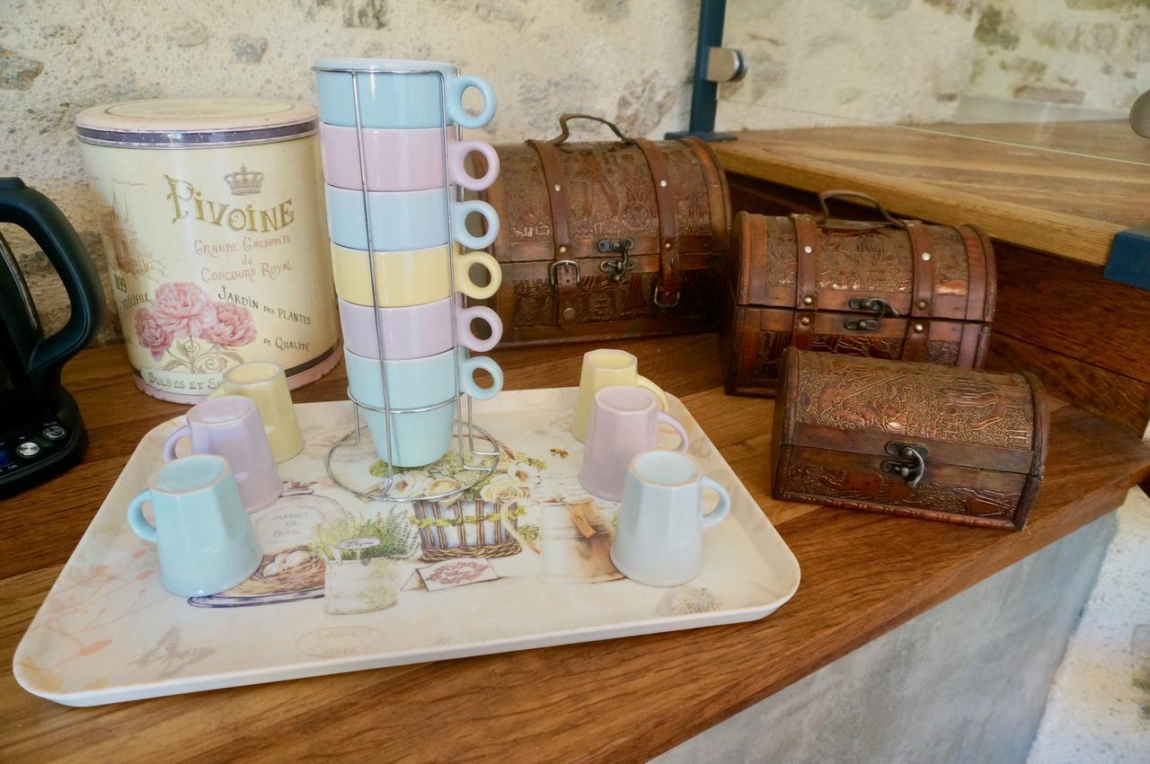 Le Mas Des Roches Proche Puy Du Fou Bed & Breakfast Saint-Paul-en-Pareds Exterior photo